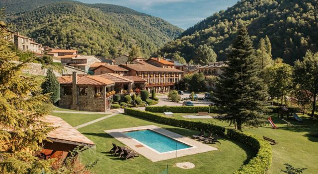 Kuma Partners C-suite offsite session at a mountain hub venue